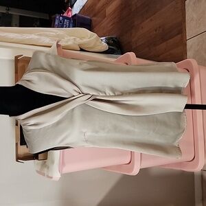 Blouse sleeveless business casual